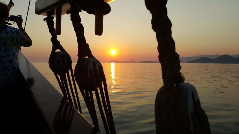 Dubrovnik: Panoramic Sunset Cruise on Karaka Ship - Key things to know before you go