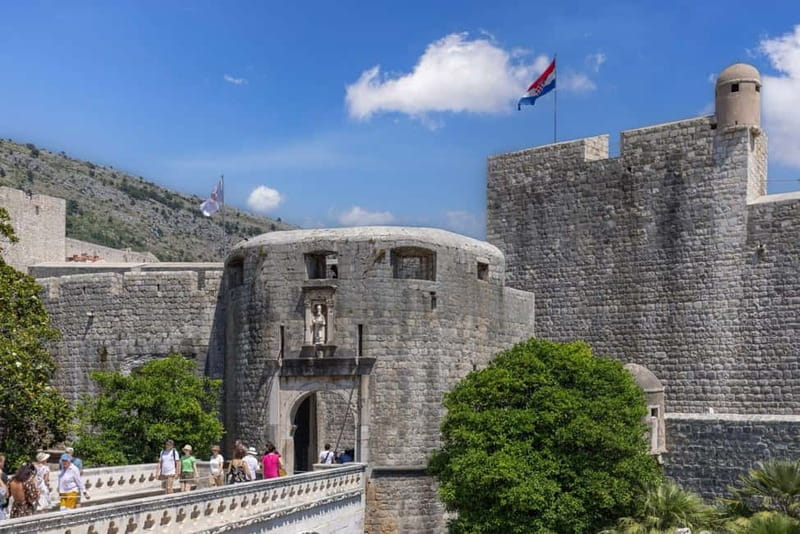 Dubrovnik: Pile Gate & Old Town with Spices and Hidden Gems - Harbor Walk and Spice Tasting, Plus a Quieter Side Stop