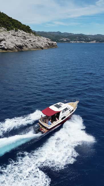 Dubrovnik: Private Boat Rental for Parties & Alcohol - Boat size, comfort, and who the “max 8” rule is really for