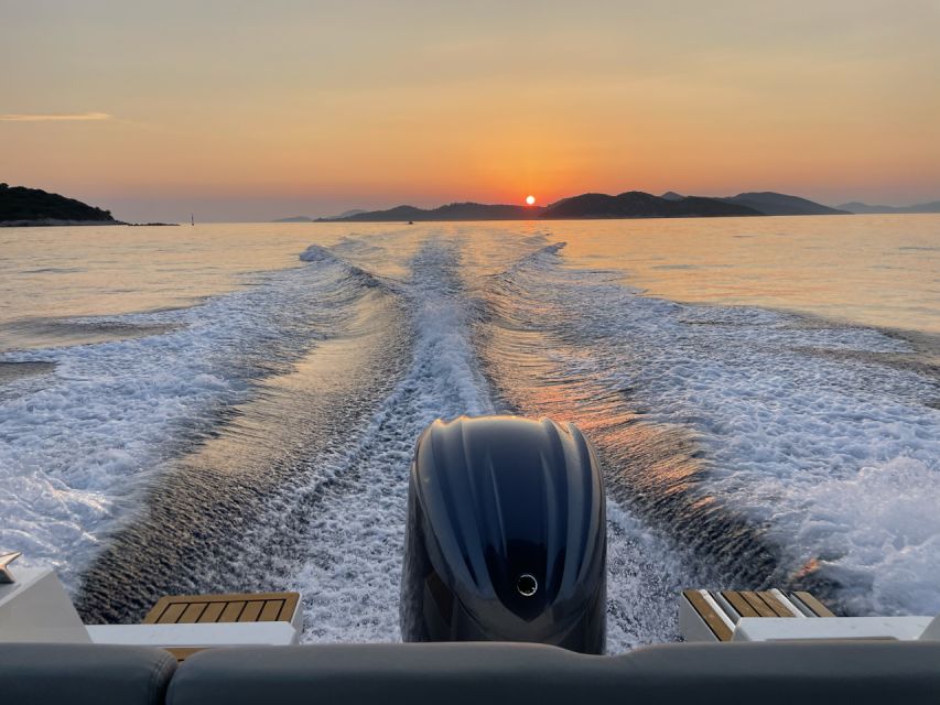 Dubrovnik: Private Elaphiti Islands and Blue Cave Tour - Sjekirica Beach and Šunj Beach: pick your swim style