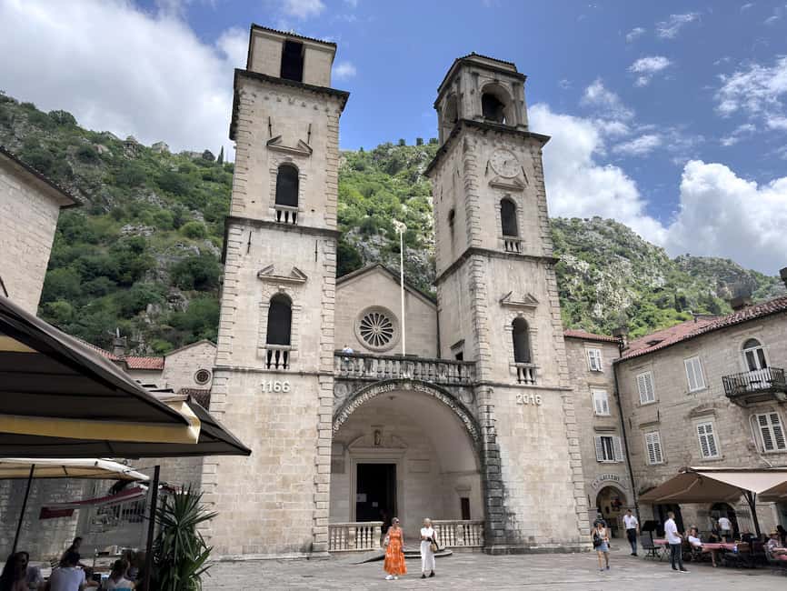 Dubrovnik: Private Tour to Montenegro, Kotor, and Perast - How your private van day actually works (and why it matters)