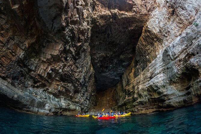 Dubrovnik Sea Kayaking Sunset Paddle - The first lesson: how the double kayak and pairing works