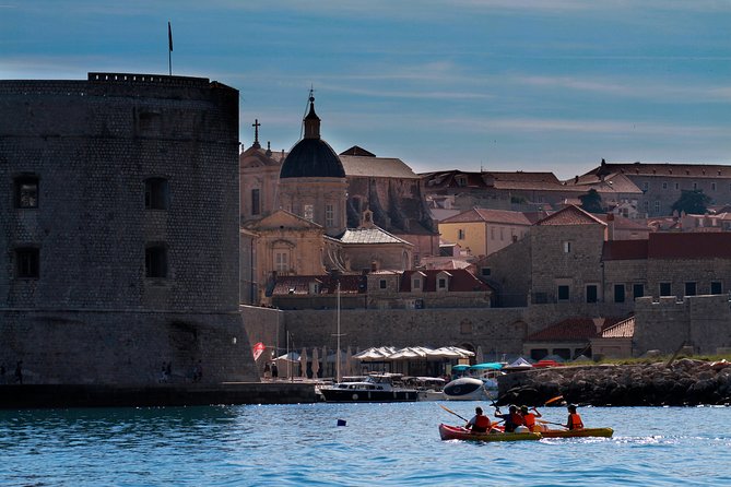 Dubrovnik: Sunset Kayaking & Snorkeling with water &wine - Group size and how it affects your experience