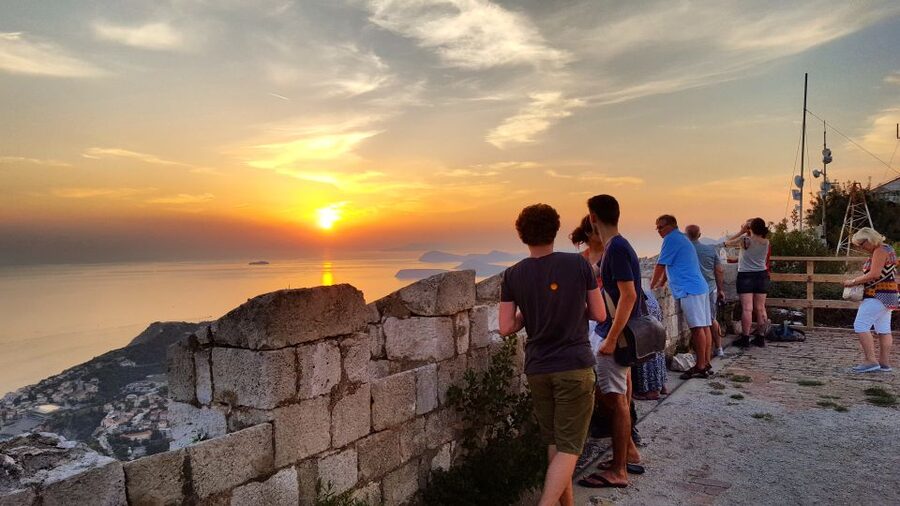 Dubrovnik: Sunset Panorama Tour with Glass of Wine - The Wine Moment, Plus How to Avoid Unpleasant Surprises