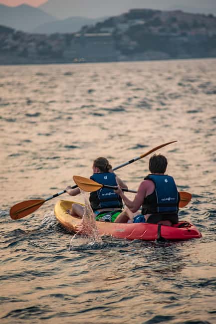 Dubrovnik: Sunset Sea Kayaking Tour - Sunset Sea Kayaking From Pile Bay, With Dubrovnik’s Walls in Your View