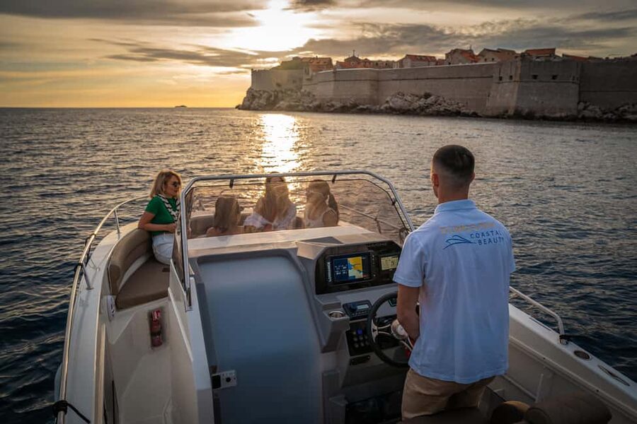Dubrovnik: Sunset Tour With Panorama Of City Walls - Price and value for a private group up to 3