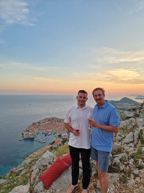 Dubrovnik: Sunset Wine Tasting At Panorama Point - Your licensed guide: the stories behind the view