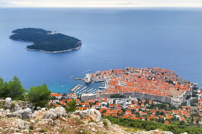 Dubrovnik walking history tour - Franciscan Monastery and Orlando’s Column: Symbols You Can Actually See