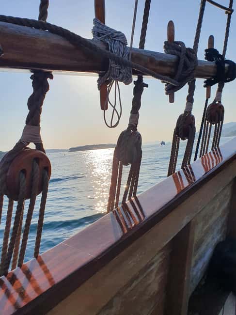 Dubrovnik walking tour and cruise on Karaka ship - Practical tips to get the most from the Karaka and Old Town combo