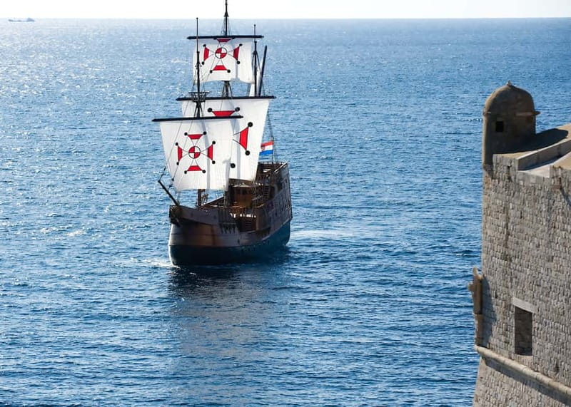 Dubrovnik walking tour and cruise on Karaka ship - Cruise time on the water: views, naval stories, and sweets
