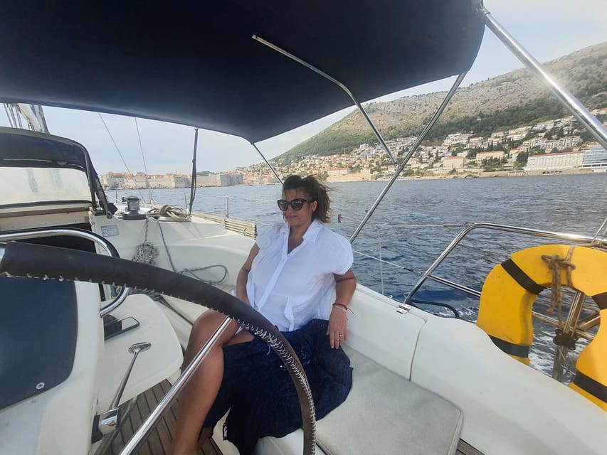 Dubrovnik yacht cruise-Elafity islands & Blue cave - Lopud island: the food stop near the sea