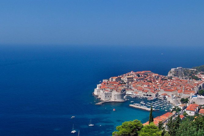 Early Bird Dubrovnik History Tour – 7:30 Start - The War Story and the City Story: How Modern History Fits In