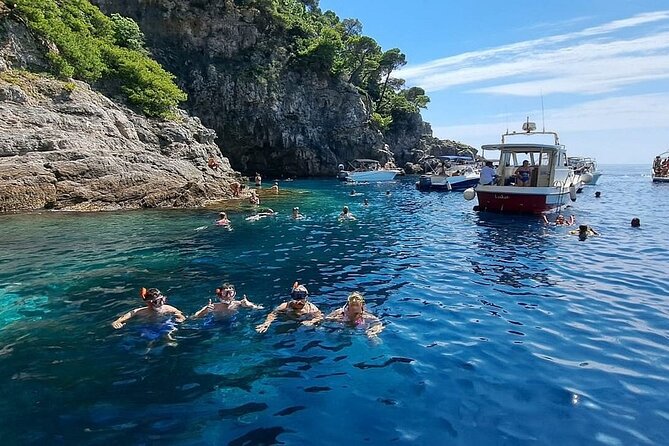 Elafiti islands private adventure from Dubrovnik - Blue and Green caves: what to expect, and how to enjoy them
