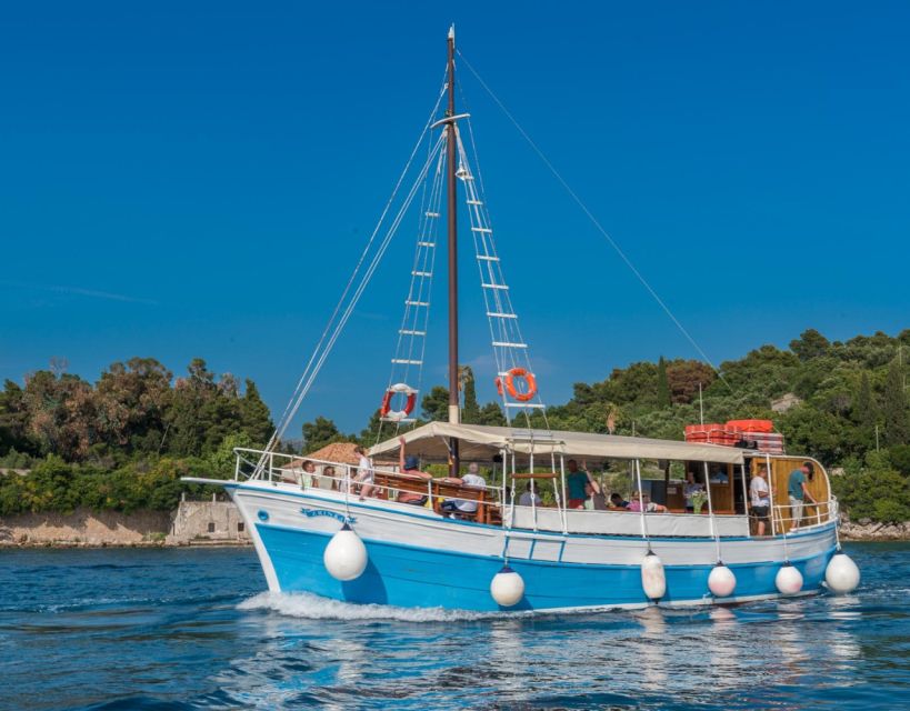 From Dubrovnik: Boat Tour to Kolocep, Lopud, & Sipan Islands - Koločep: greenery, easy strolling, and a quick dose of island life