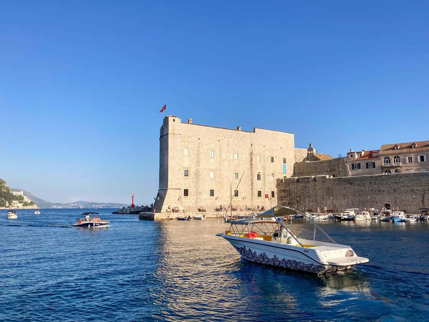 From Dubrovnik: Elaphiti Islands & Blue Cave Speedboat Tour - On-board vibe, music, small group feel, and the included drinks