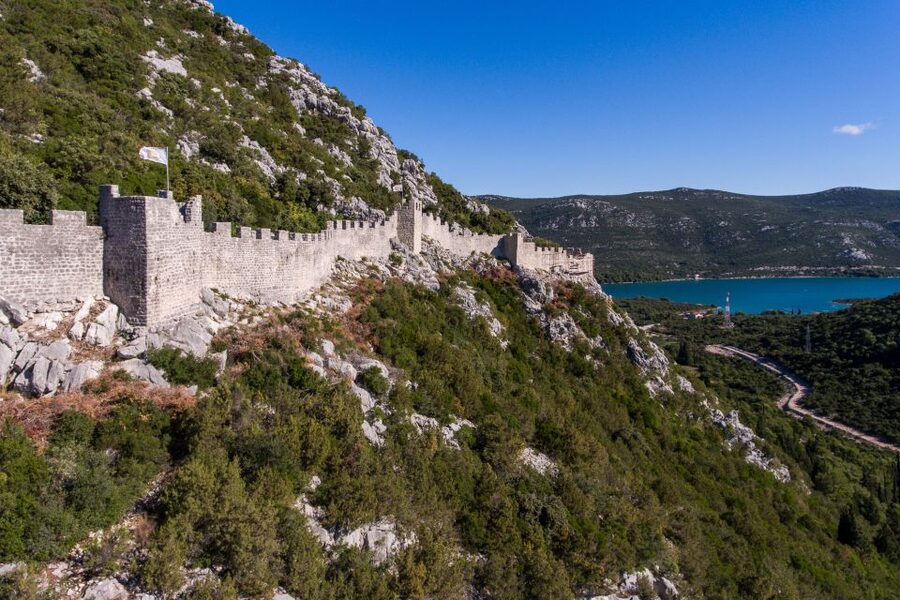 From Dubrovnik: Island of Korčula with wine tasting - Korčula old town walk, guided and timed