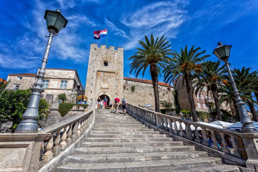 From Dubrovnik: Island of Korčula with wine tasting - The Pelješac wine tasting stop at Bartulović family winery