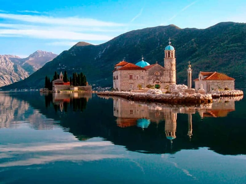 From Dubrovnik: Montenegro Boat Tour from Perast to Kotor - Border crossing reality check, build in patience