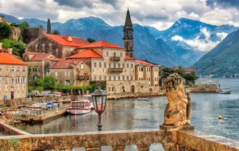 From Dubrovnik: Montenegro Day Trip with Cruise in Kotor Bay - Price and what you actually pay for at the edges
