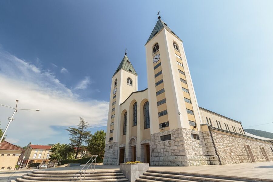 From Dubrovnik: Mostar and Medjugorje Full-Day Tour - Počitelj in 30 Minutes: Short Stop, Big Views if You Choose the Right Walk