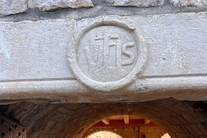 Full Day Tour to Split - Split on foot, from the Riva to the palace cellars and the Cathedral area