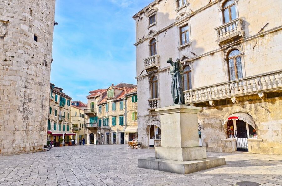 Full-Day Trip from Dubrovnik to Split - The 13-Hour Rhythm, Pickup to Old Town Walking Tour