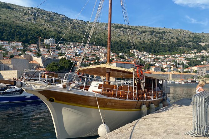 Gastro Cruise | Dinner and Boat ride around Dubrovnik Old Town - Timing and route changes: when sunset is perfect and when it changes