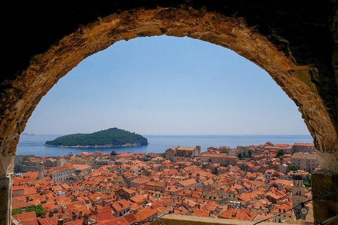 Guided Tour to discover Dubrovnik's Old Town, by day or night - Price and value for a 1-hour walking tour