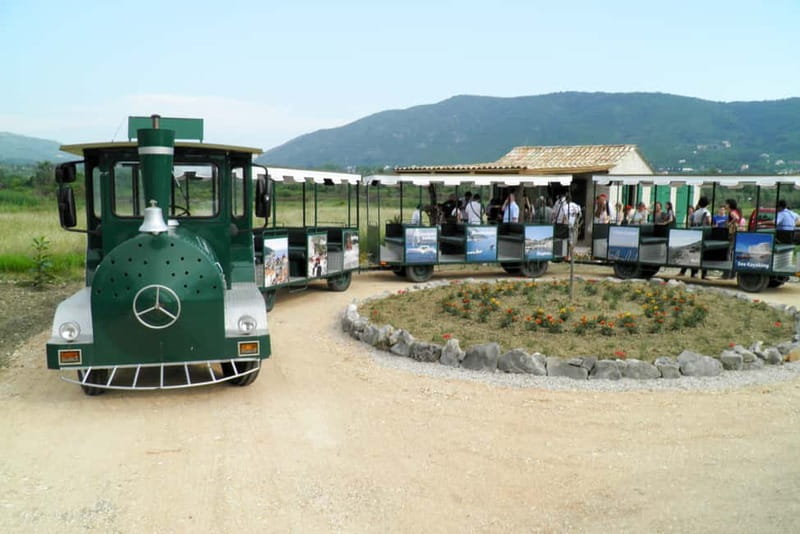Konavle Valley: Tour with Wine Tasting from Dubrovnik - The first village stop: guided sightseeing paired with a wine tasting