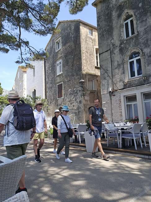 Korcula private walking tour 1 Hour - Stop 2: Trg Svetog Marka, Where the City Shows Its Public Face