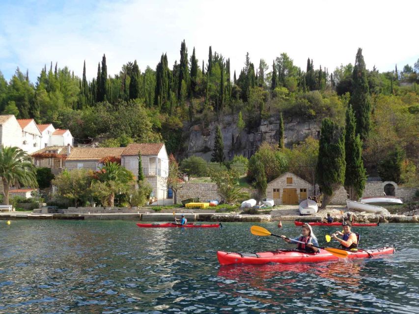 Lumbarda: Half-Day Kayaking and History with Wine delight - Where the kayaking starts: Tatinja Bay and a short walk from Lumbarda