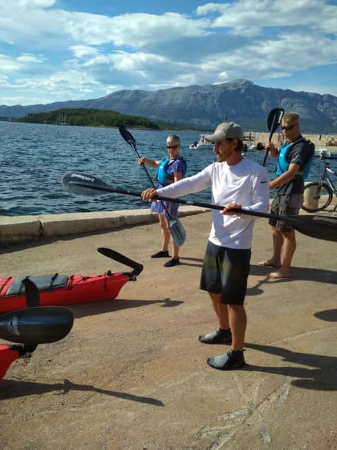 Lumbarda - Sunset Kayak Tour with a Picnic - Wine and Sweets - Key things I’d plan around
