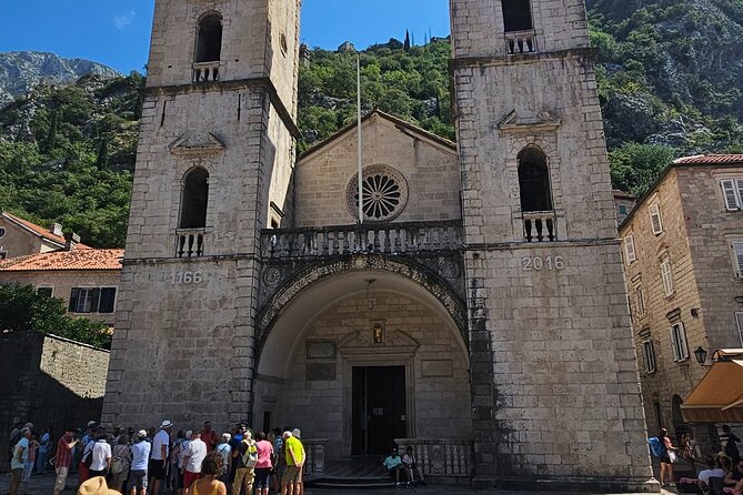 Luxury Day tour to Montenegro - FAQ