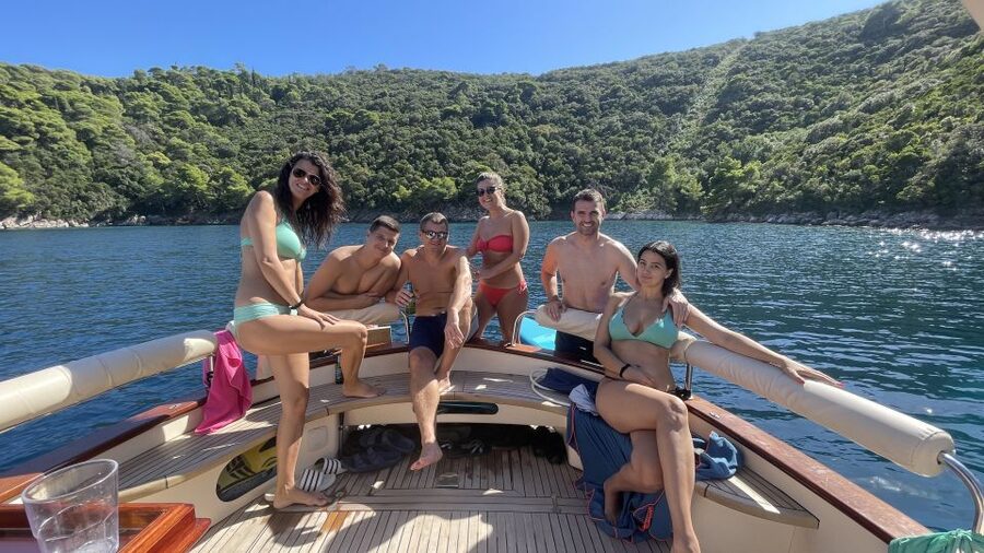 Luxury Private Boat Tour to Elaphiti Islands (4 hours) - Practical Things to Know Before You Step Onboard