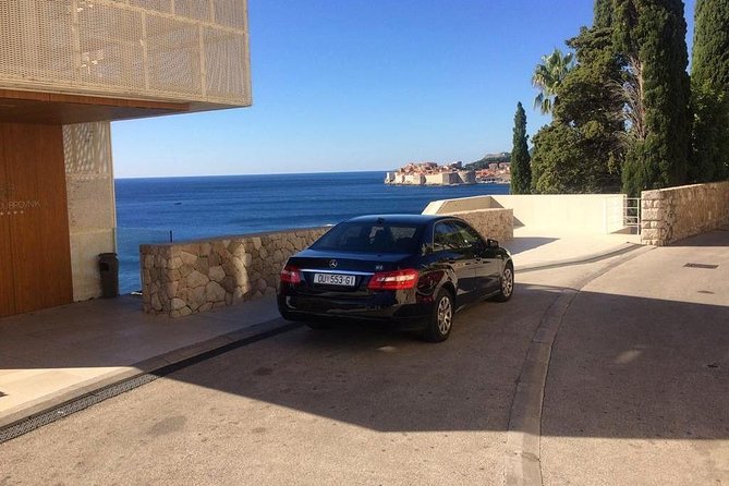 Luxury private transfer: Dubrovnik airport to Dubrovnik - Where you end up: drop-off rules for Dubrovnik’s pedestrian streets