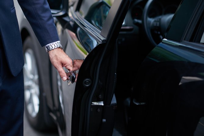 Luxury private transfer: Dubrovnik airport to Dubrovnik - Price and value: what $46.77 per person buys you in Dubrovnik