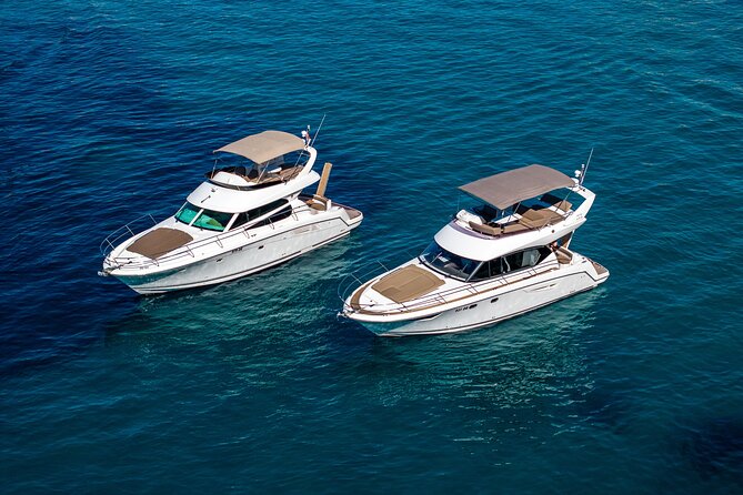 Luxury sunset cruise in Dubrovnik - The cave stop: looking at the sea in two dimensions