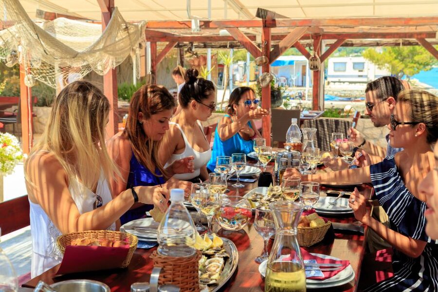 Pelješac Full-Day Wine and Food Tour from Dubrovnik - The marenda brunch in a konoba, and why it is more than lunch