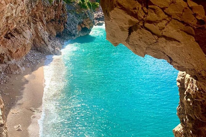 Picnic on Croatian Secret Beach - The Konavle drive: your guided setup for what you will see