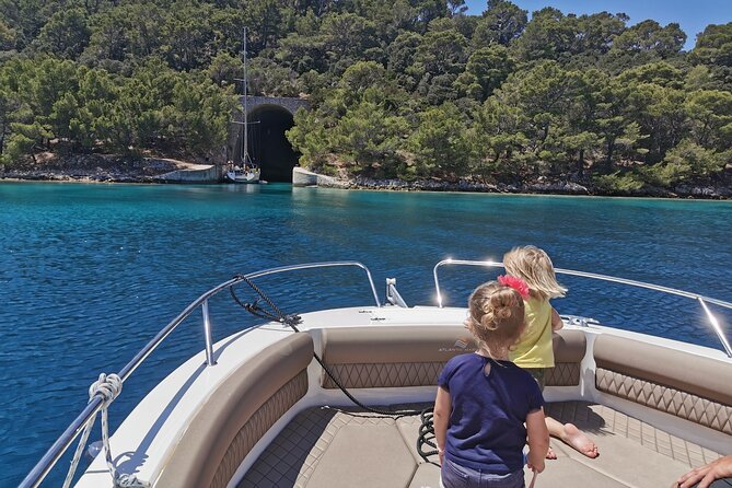 Private boat Tour - Dubrovnik Old Town and Elaphite islands - Old Town by sea, plus Dubrovnik City Walls and Lokrum island time