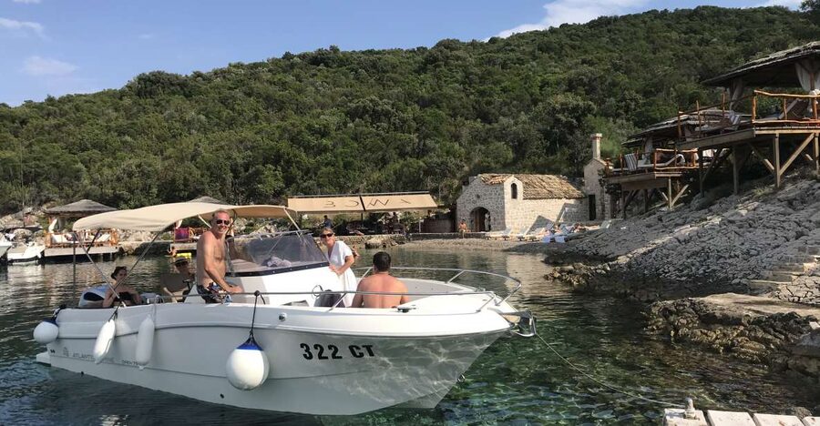 Private boat tour from Dubrovnik/Cavtat to Elafiti islands - Why a private Elafiti boat day feels different than Dubrovnik shore time