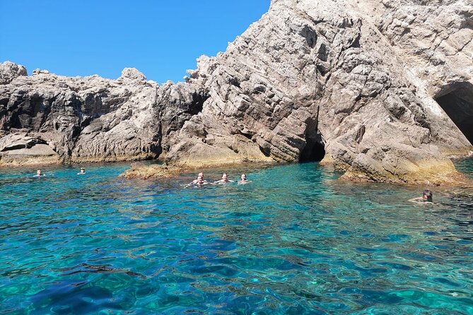 Private luxury speedboat tour-Islands, caves, beaches, snorkeling - Sunj Beach and the art of relaxing like you paid for it