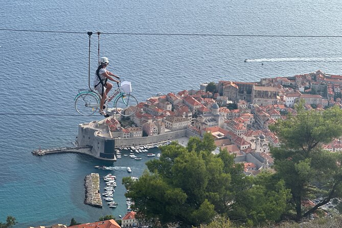 Private Round-Trip Airport Transfer in Dubrovnik - Where the route helps you: using the ride as your first orientation