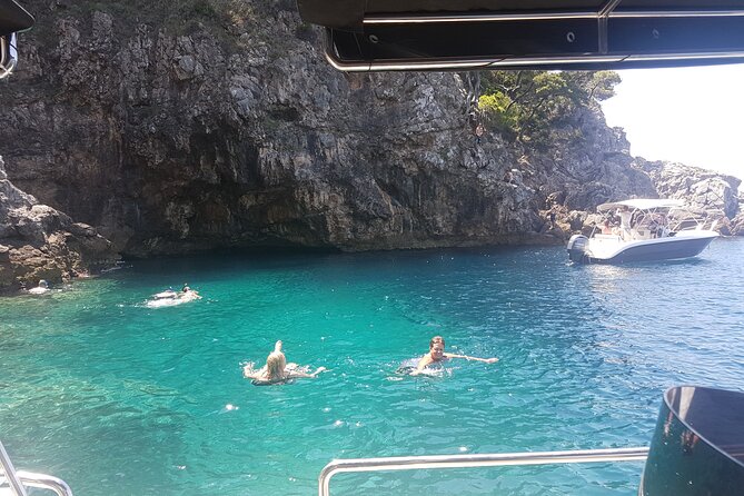 Private Speedboat Guided Tour: Explore the best of Dubrovnik Islands - The dedicated Blue Cave block on Kolocep’s cliff side