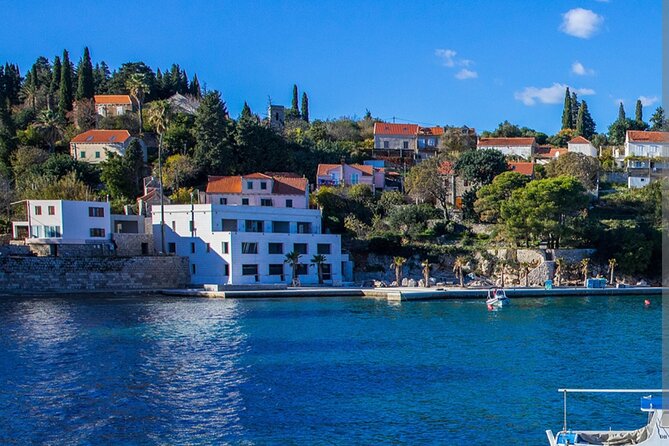 Private Speedboat Tour | Caves Beaches Islands and more - Price and value, what $302.34 per group actually means