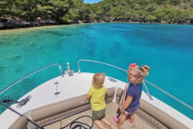 Rent a luxury speed boat for great fun on this Elaphiti Islands tour - Key things to know before you go