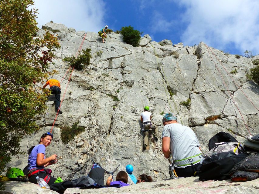 Rock Climbing Lesson in Dubrovnik - Getting ready at Ivana Matijasevica 6 before you climb