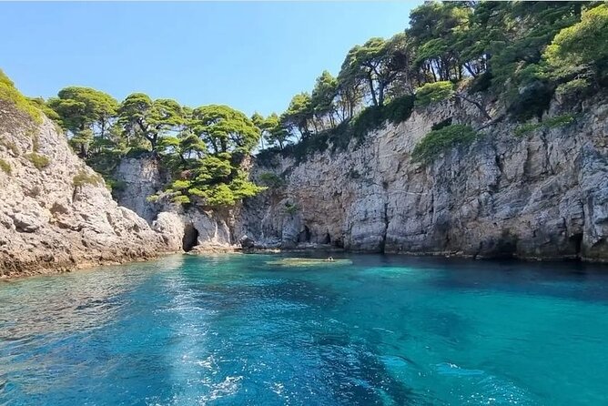 Speed Boat Tour to Elaphiti Caves and Sandy Beach from Dubrovnik - Skipper skills, safety, and how the day adapts