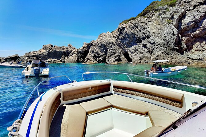 Speedboat Atlantic Marine 750, 4 or 8 hours - Life on the water: onboard comfort, snorkeling gear, and driving rules