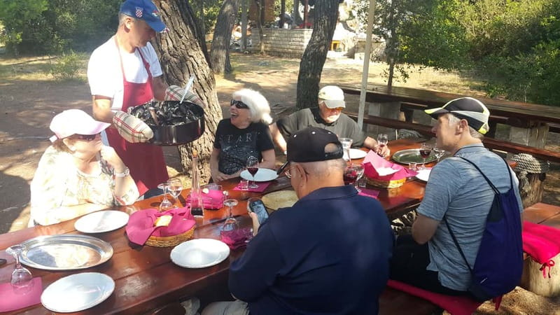 Ston Oyster & Wine Tasting Private Tour From Dubrovnik - Hodilje boat ride and the oyster-farm working coastline